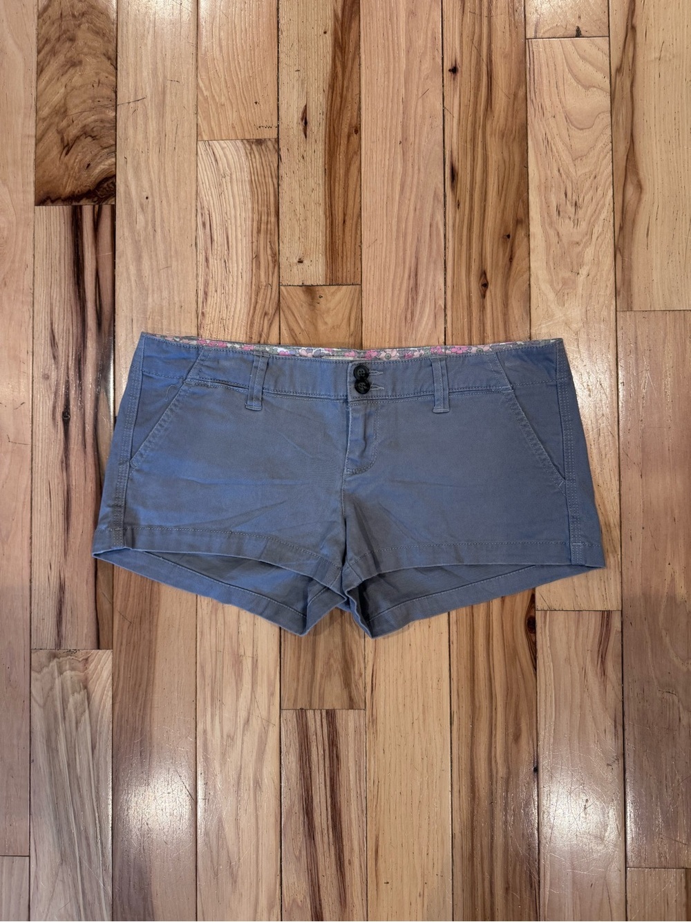 American Eagle Y2K Gray Low Rise Shorts